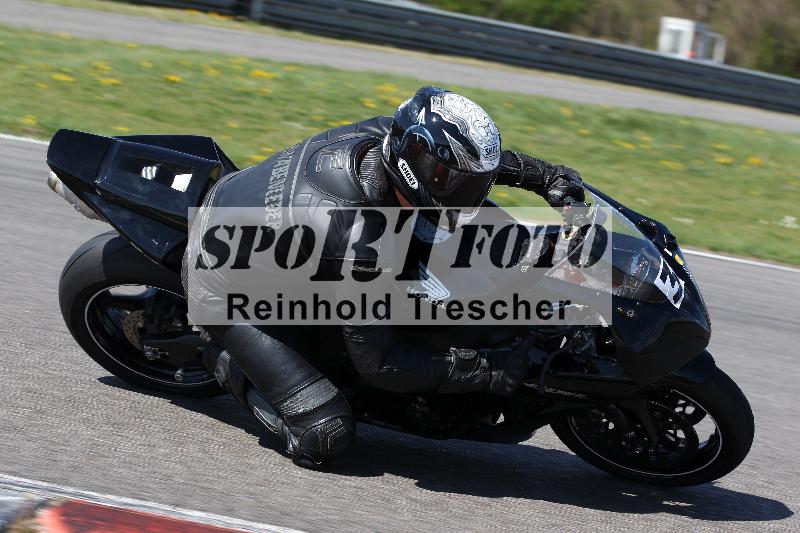 /Archiv-2022/07 16.04.2022 Speer Racing ADR/Gruppe gelb/3